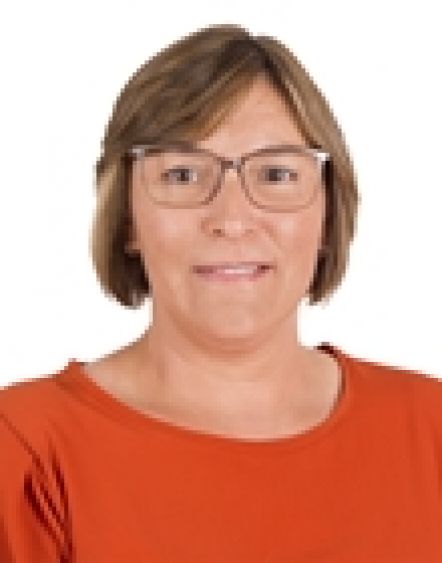 Maria Am&eacute;lia Santos 